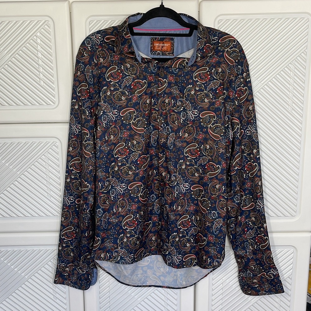 Consequence Men’s Button Down Size Medium - image 1